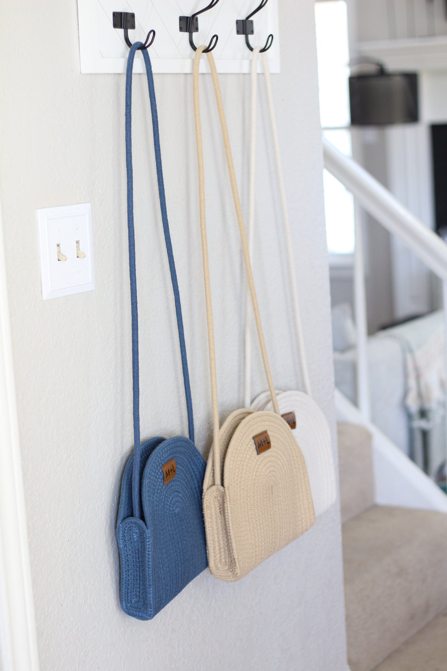 Primrose Modern Woven Purse | Retiring