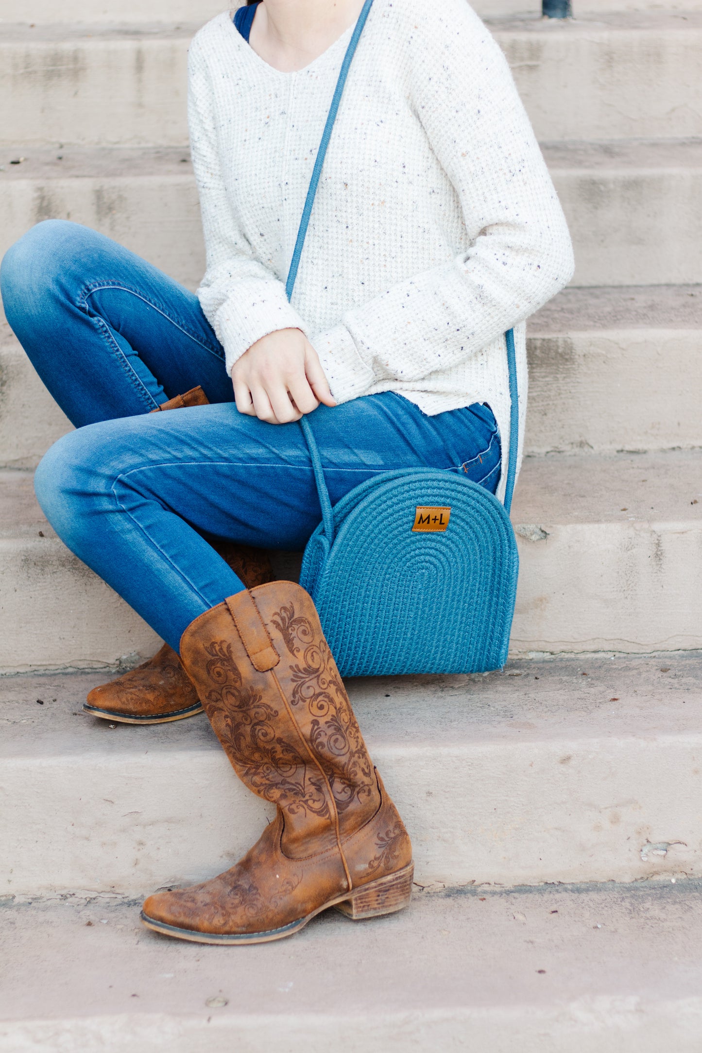 Primrose Modern Woven Purse | Retiring